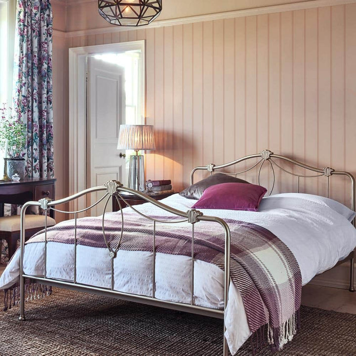 - Laura Ashley Chalford Wood Panelling Plaster Pink Wallpaper - 122760 - Decor Warehouse