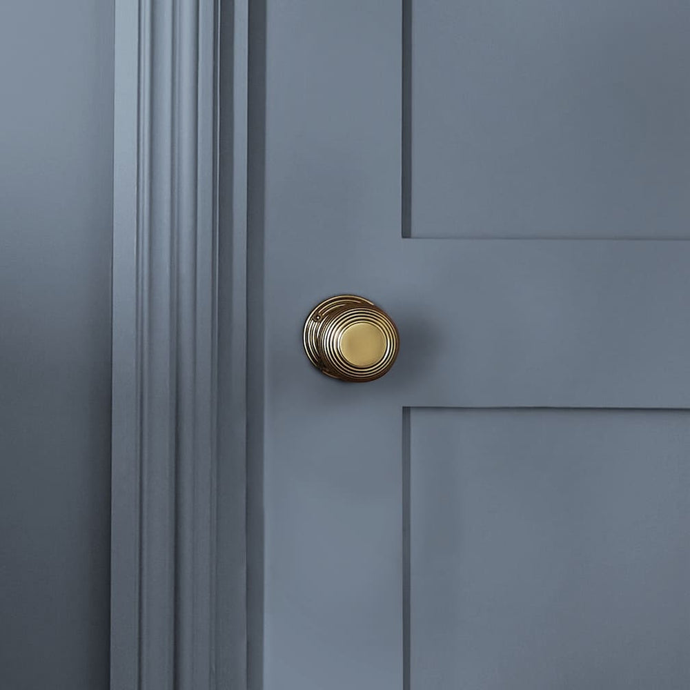 - William Morris At Home Gallery Emulsion Mineral Blue 2.5L - 124302 - Decor Warehouse