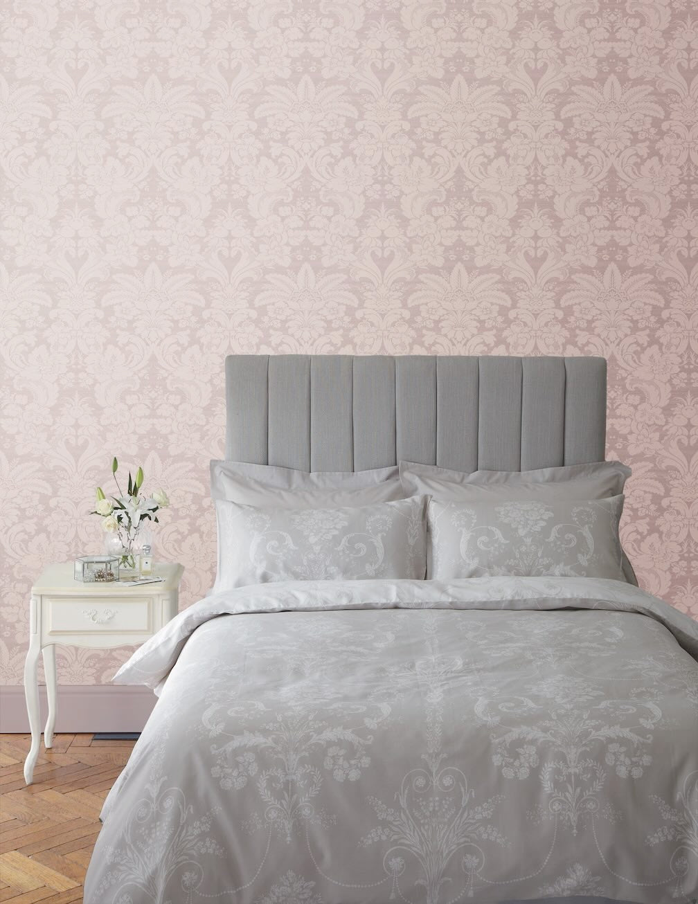 Laura Ashley Martigues Sugared Violet Wallpaper