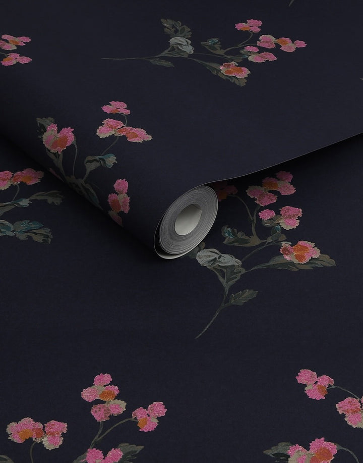 Joules Swanton Floral Midnight Navy wallpaper