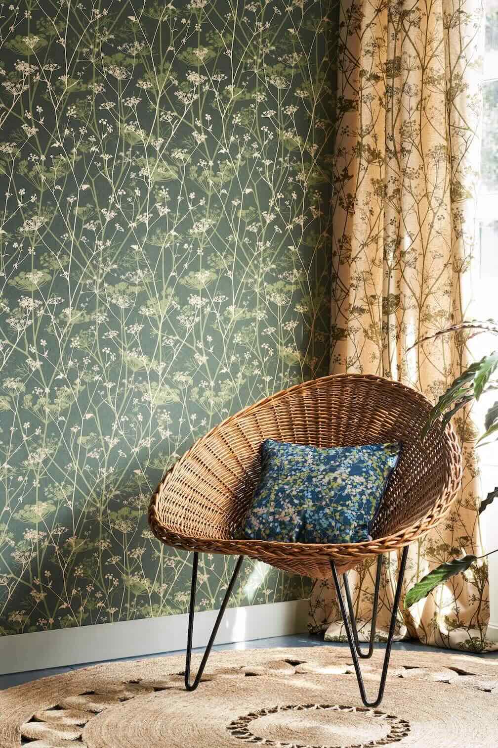 Clarissa Hulse Wild Chervil Sage & Gold Wallpaper