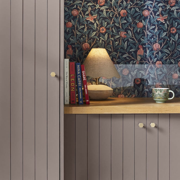 William Morris At Home Gallery Emulsion Pineberry 2.5L