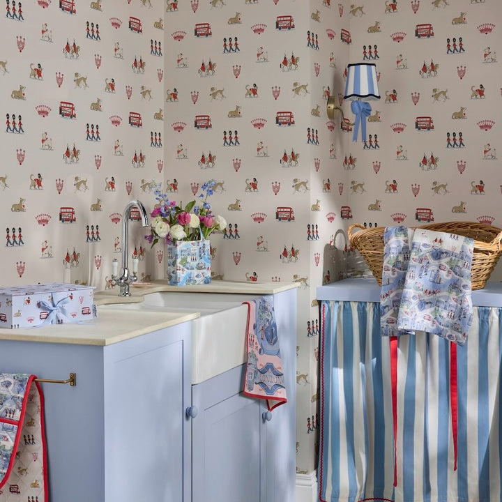 Cath Kidston Queenie's London Cream Wallpaper