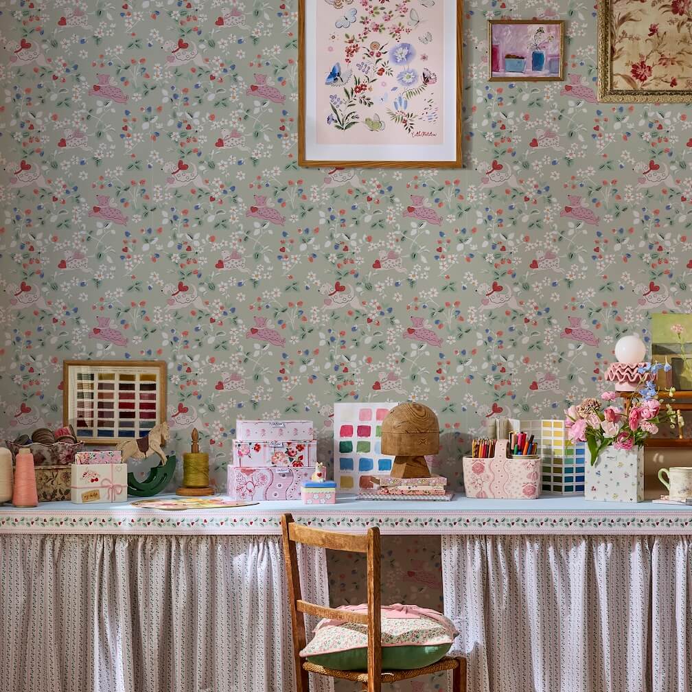 Cath Kidston Puppy Dream Floral Sage Wallpaper