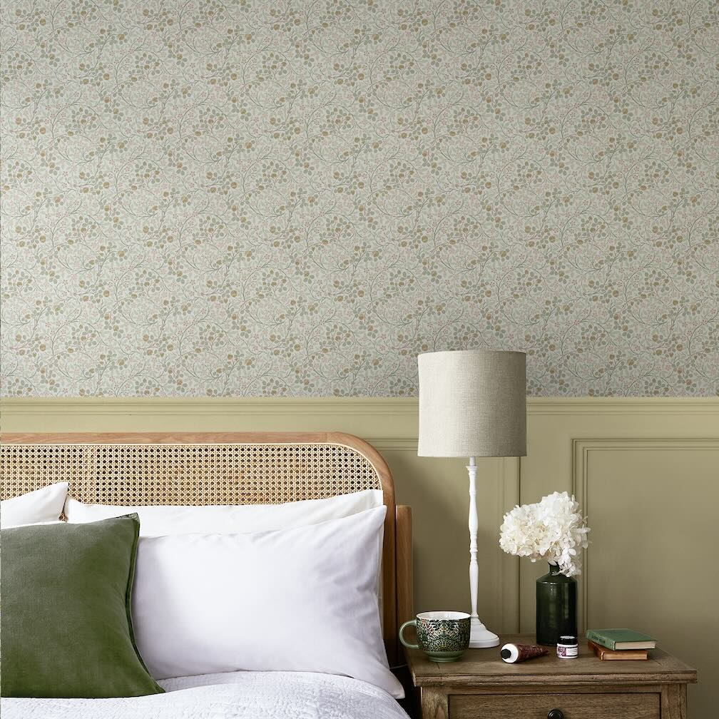 William Morris Clover Spring Peony & Sage Wallpaper