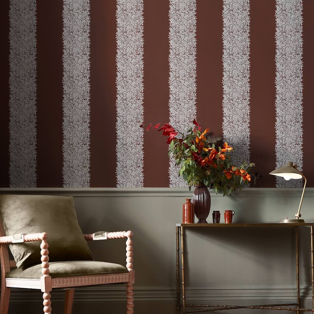 William Morris Willow Stripe Damson Wallpaper