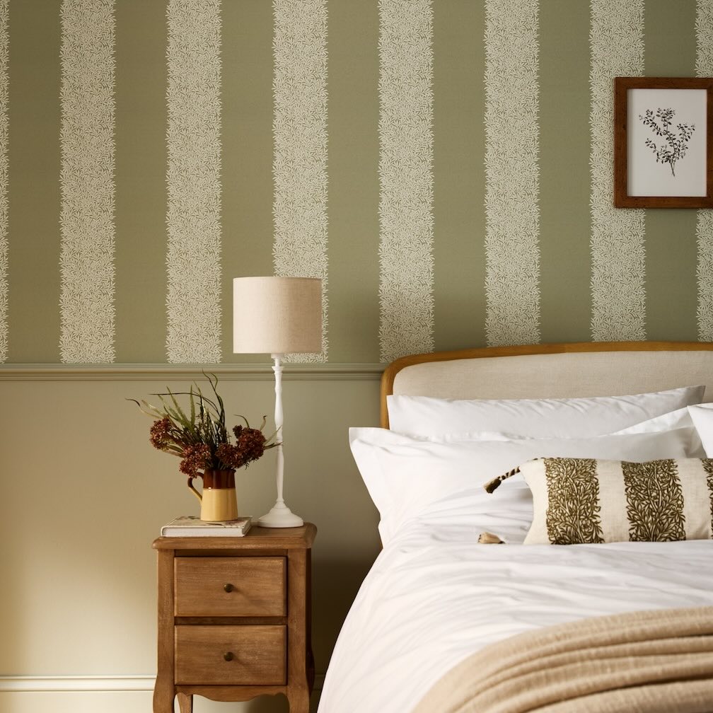 William Morris Willow Stripe Sage Wallpaper