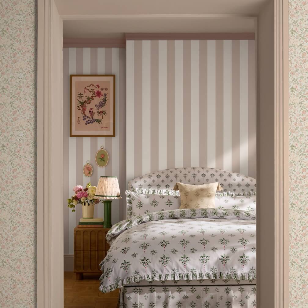 Cath Kidston Canopy Stripe Rose Pink and Cream Wallpaper