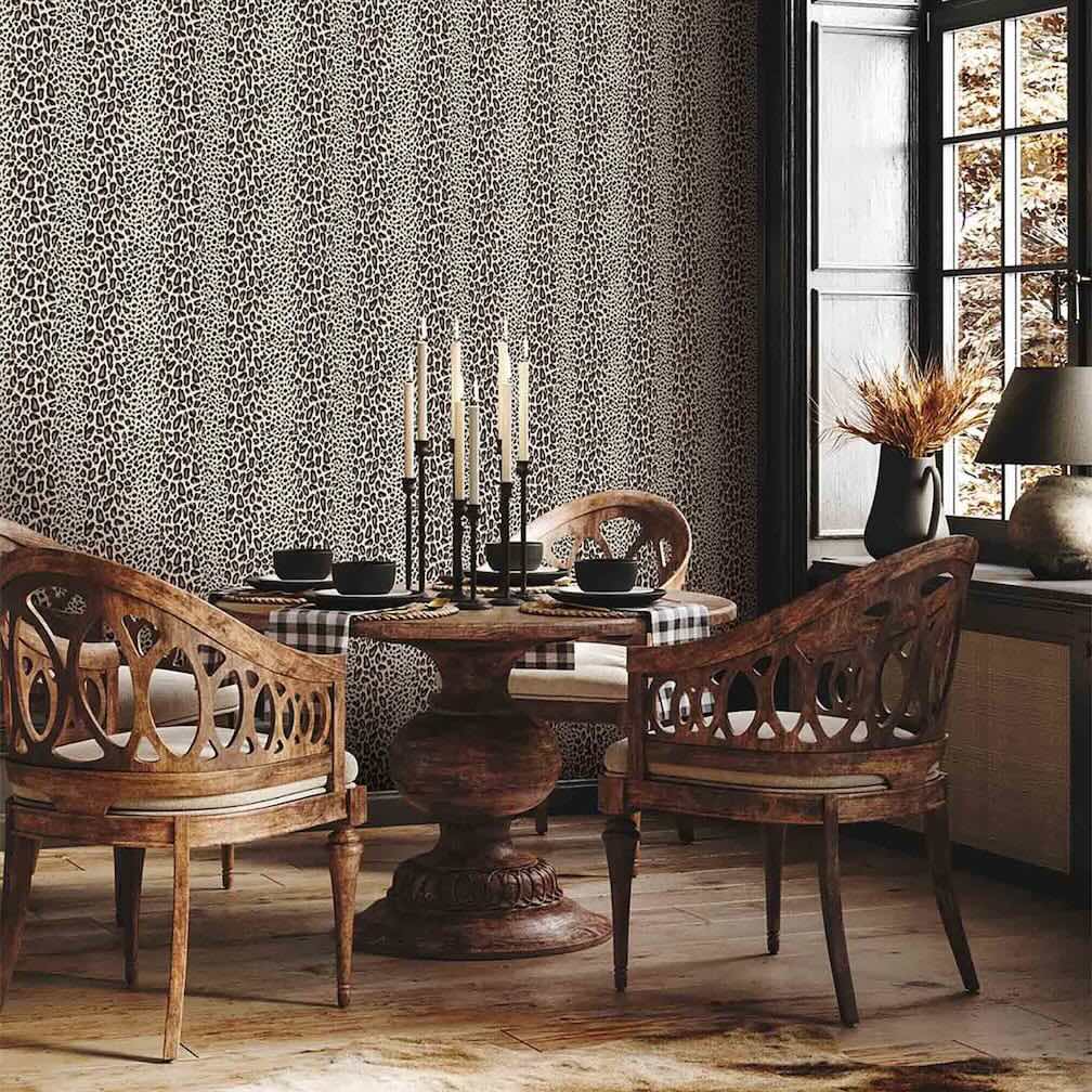 Woodchip & Magnolia Tabby Kat Brunette Stripe Wallpaper