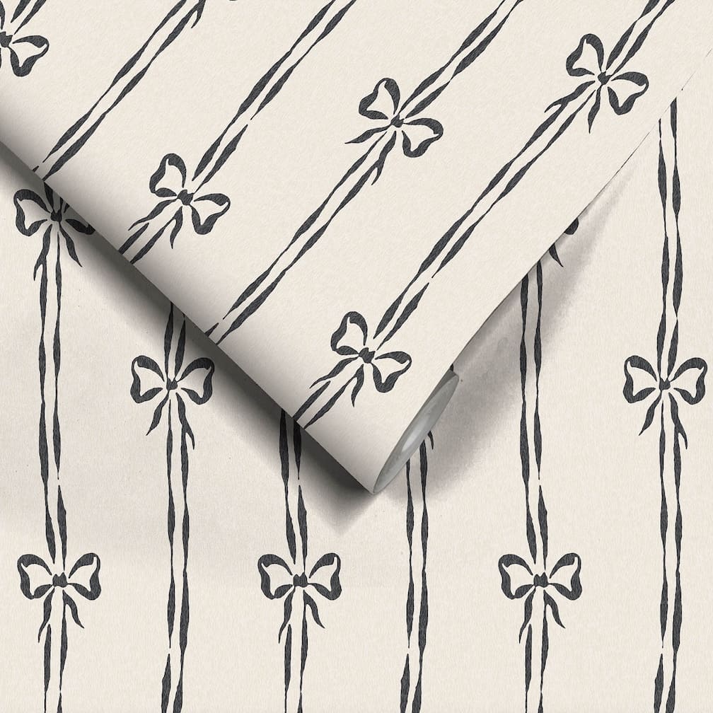 Woodchip & Magnolia Bow Peep Charcoal Wallpaper