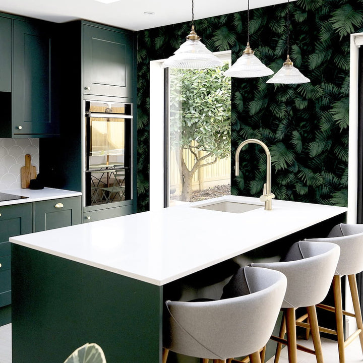 - Arthouse Fern Wall Green Wallpaper - 907601 - Decor Warehouse