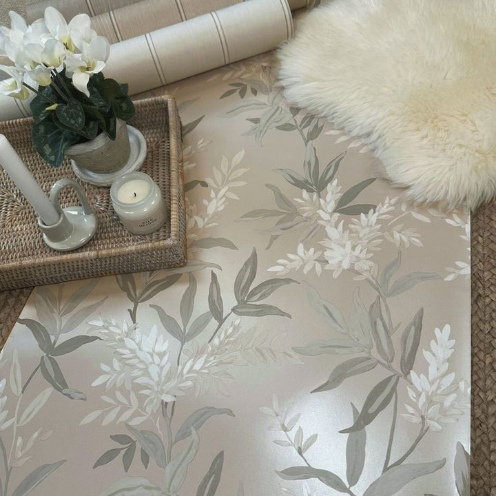 Belgravia Olivia Floral Beige Wallpaper - 5908