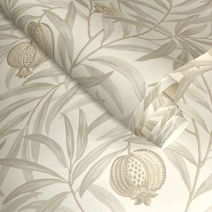 Belgravia Pomegranate Cream & White Wallpaper - 9610