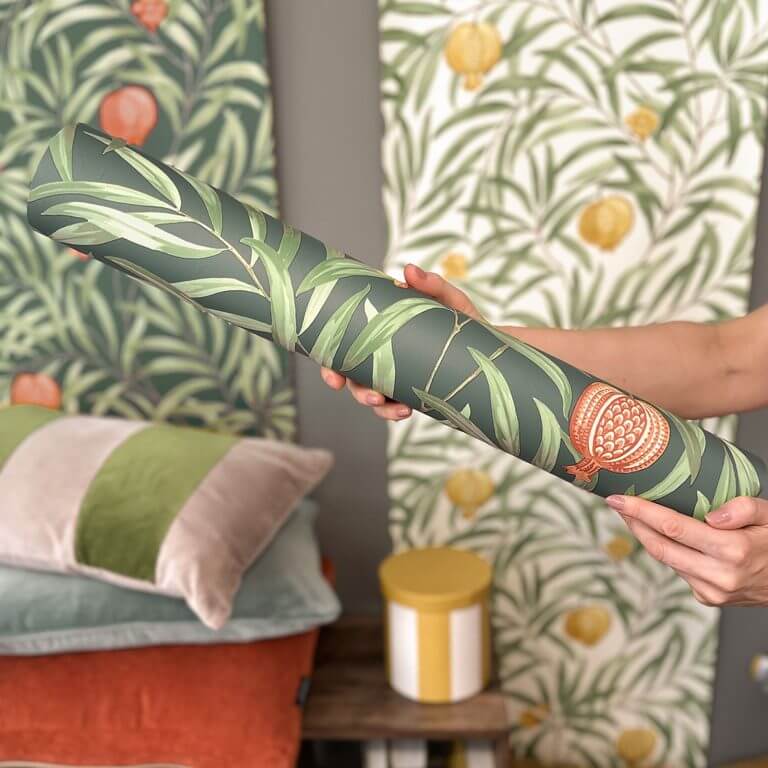 Belgravia Pomegranate Green / Orange Wallpaper - 9613
