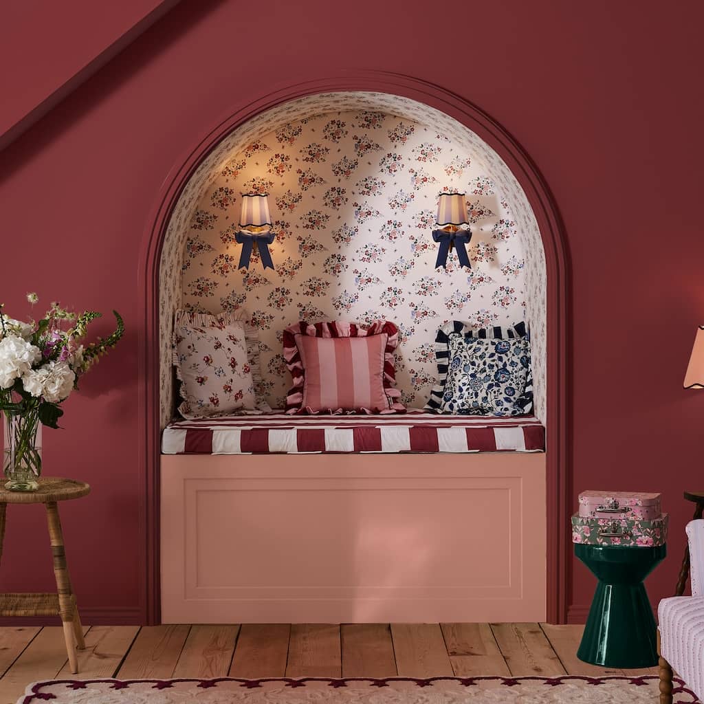  - Cath Kidston Clifton Floral Cream Wallpaper - 125509 - Decor Warehouse