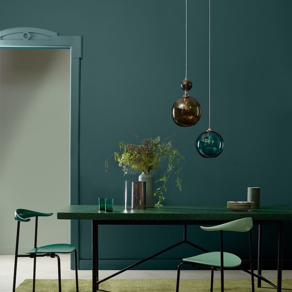 Crown Colour Edit Botanical Noir Paint -