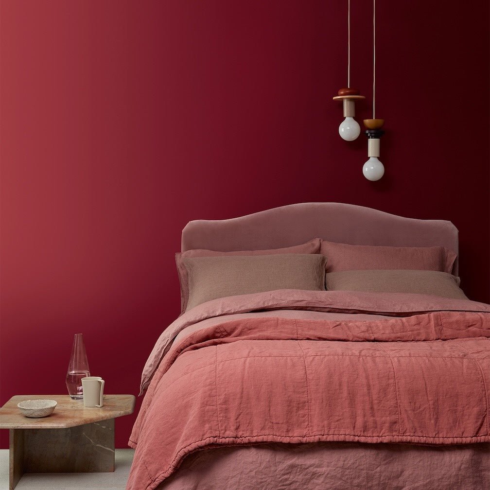 Crown Colour Edit Velvetine Paint -