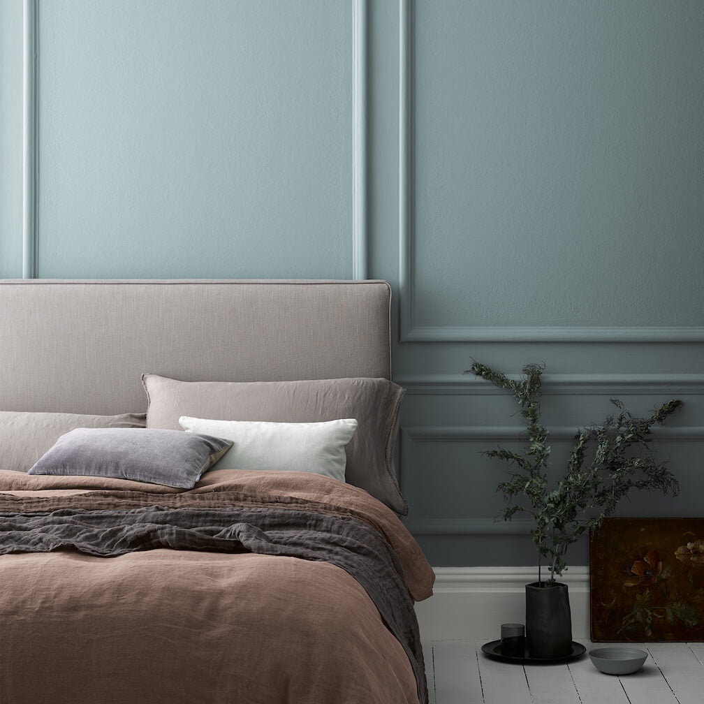 Crown Crafted Curiosity Flat Matt Paint - 5096109