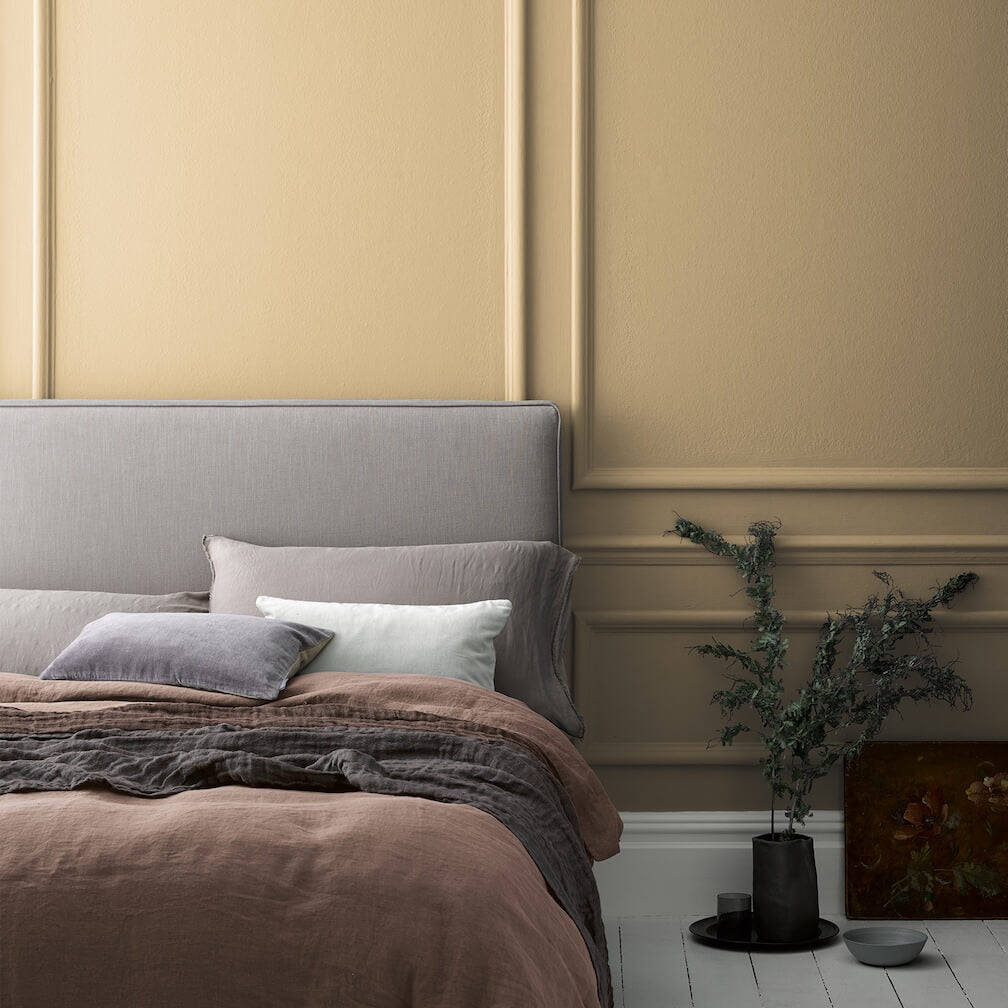 Crown Crafted Sewing Bee Flat Matt Paint - 5096138