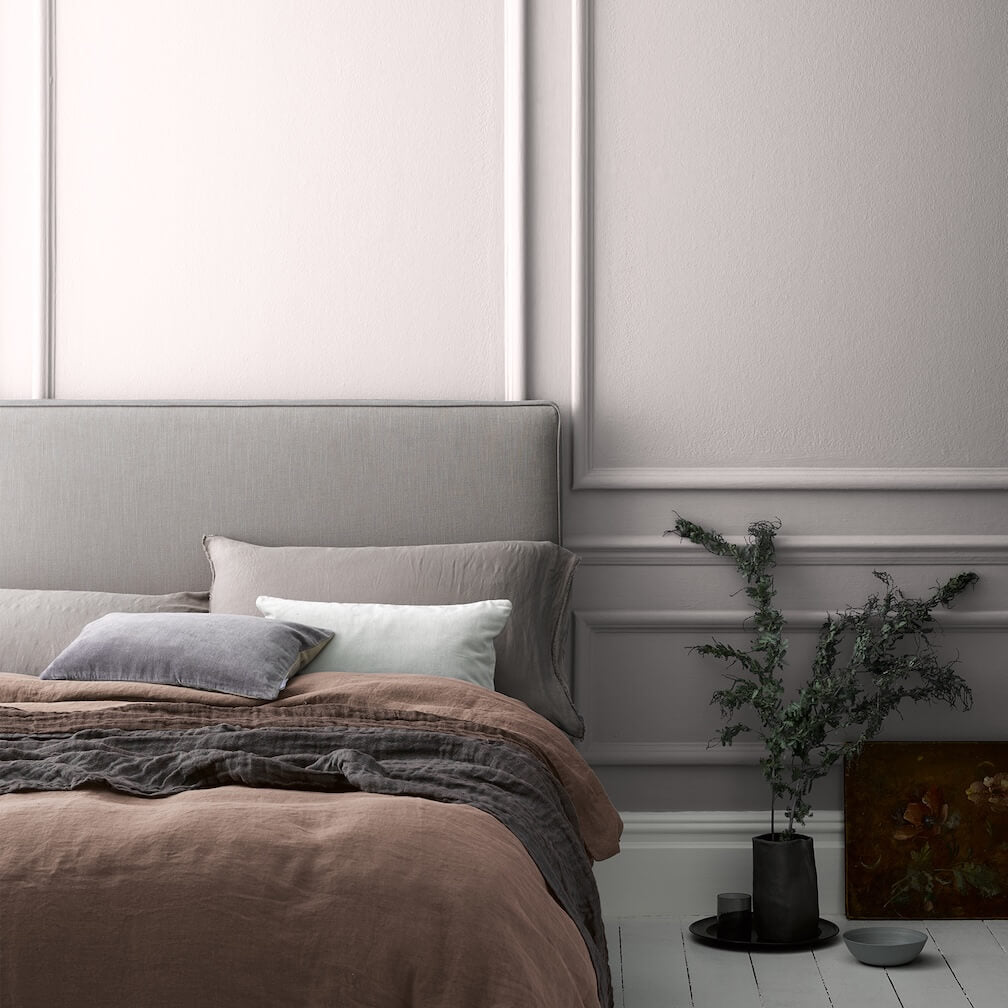 Crown Crafted Softly Does It Flat Matt Paint - 5096141