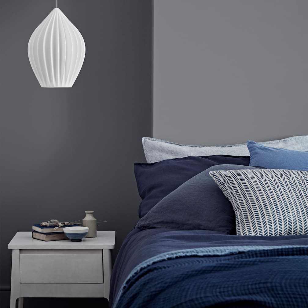 Crown Easyclean Durable Matt Emulsion - City Break 2.5L -