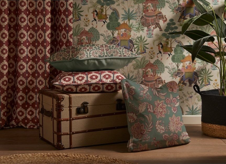 Esselle Emperor's Garden Stone Multicoloured Wallpaper - 100013EH