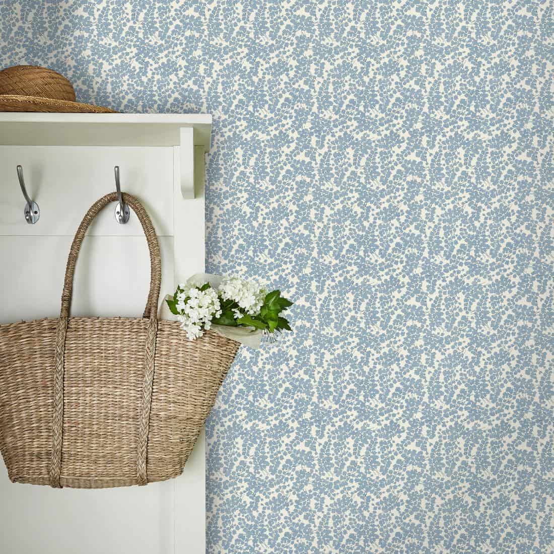 - Laura Ashley Cariad Spray Newport Wallpaper - 122743 - Decor Warehouse