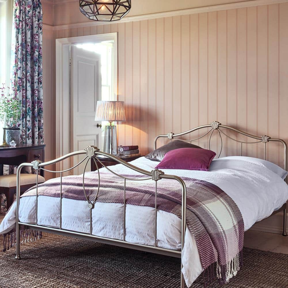 - Laura Ashley Chalford Wood Panelling Plaster Pink Wallpaper - 122760 - Decor Warehouse