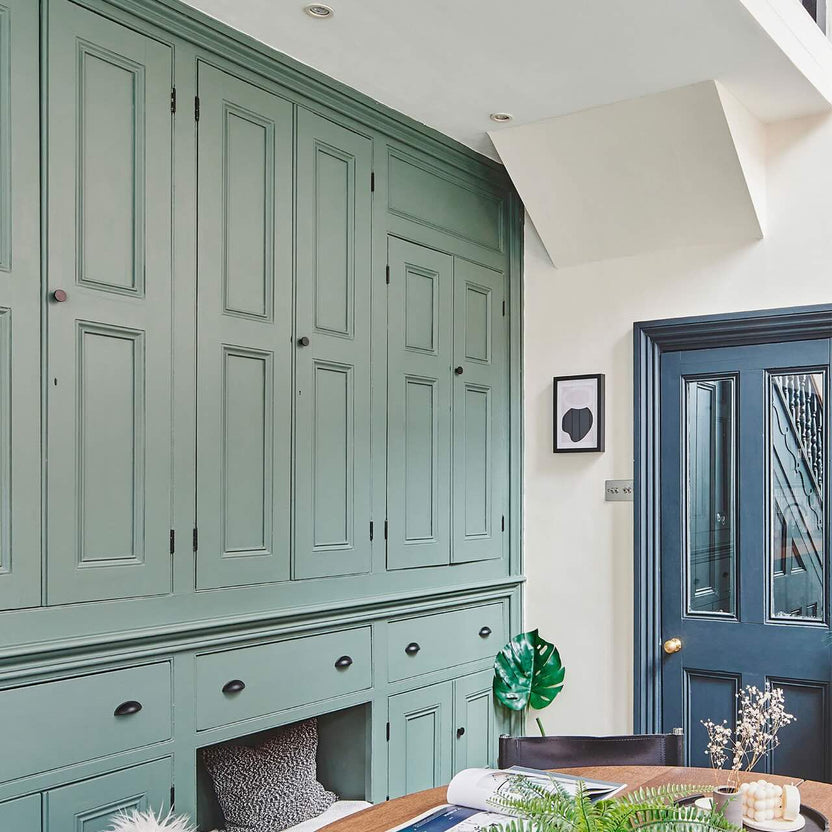 Dulux Weathershield Exterior Masonry Paint & Satinwood