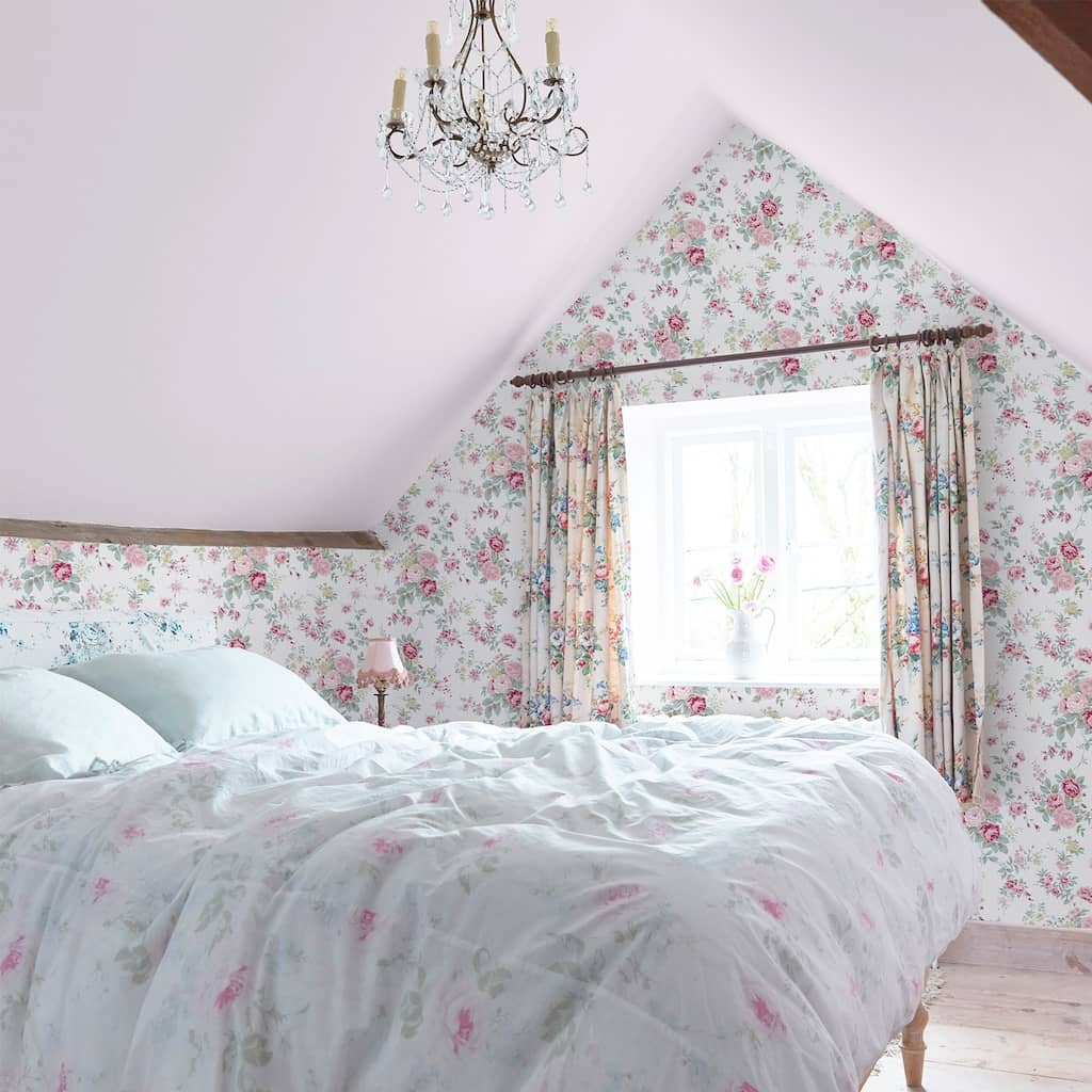  - Shabby Chic by Rachel Ashwell Wild Flower Off White Wallpaper - 125130 - Decor Warehouse