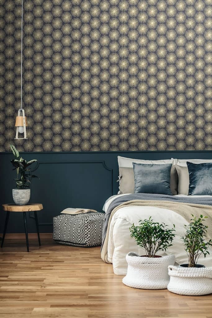 Sublime Fire Circle Gold on Navy Blue Wallpaper - 105980