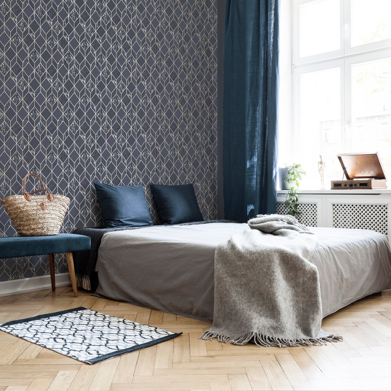 - Superfresco Vittorio navy gold geometric Wallpaper - 107964 - Decor Warehouse