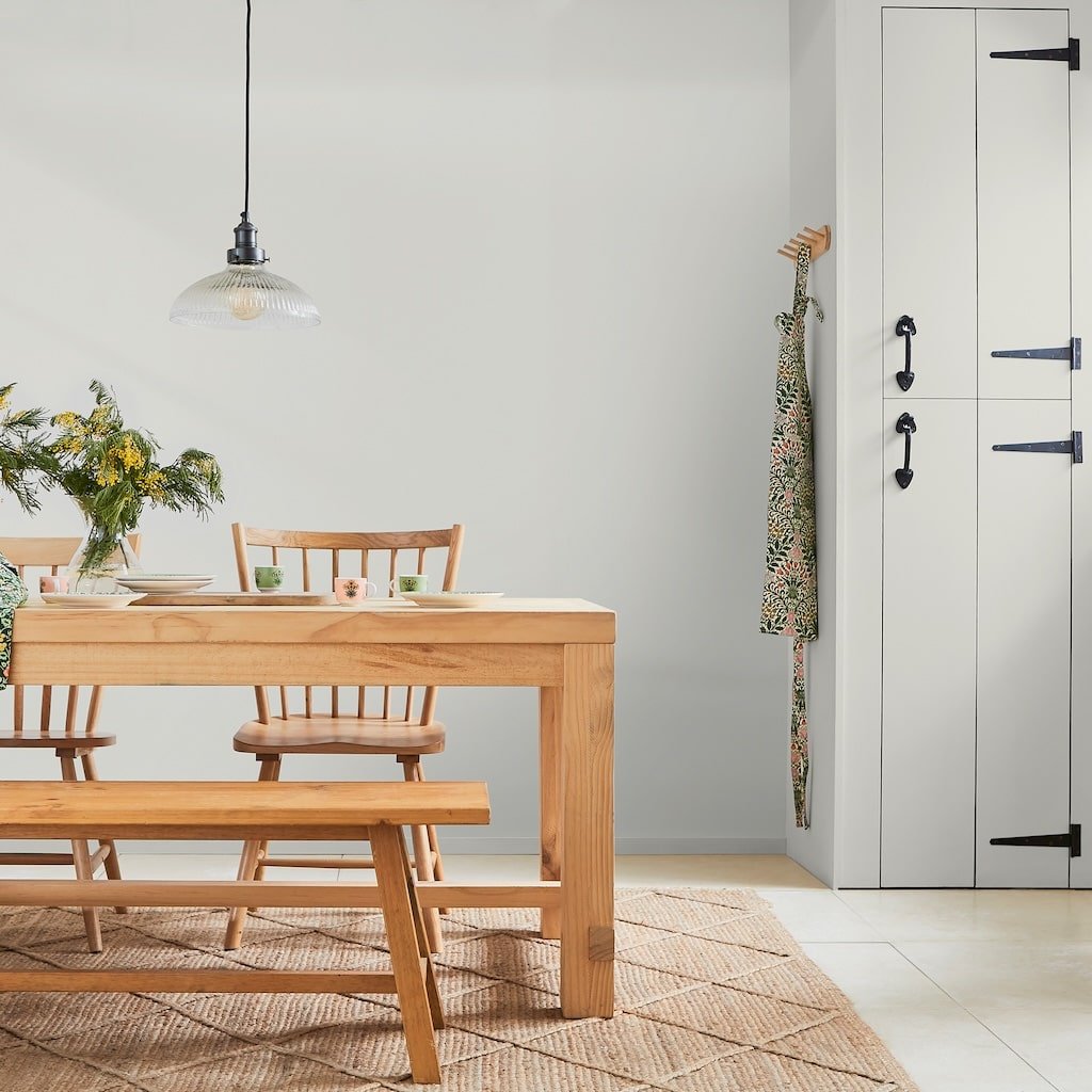 - William Morris At Home Gallery Emulsion Cotton Weft 2.5L - 124278 - Decor Warehouse