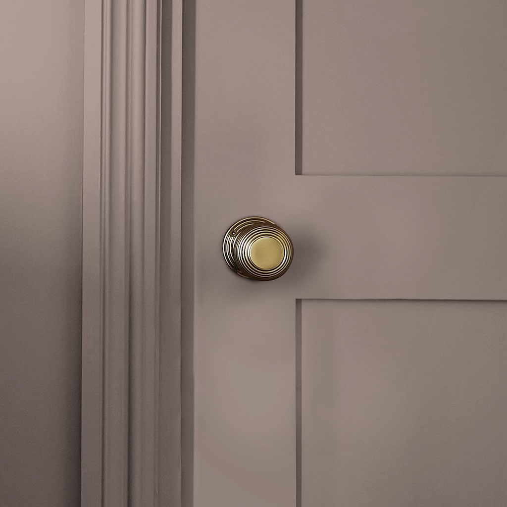 Interior Wood & Metal Paint Collection - Suitable for Doors, skirting & Radiators. Available in a wide selection of colours.