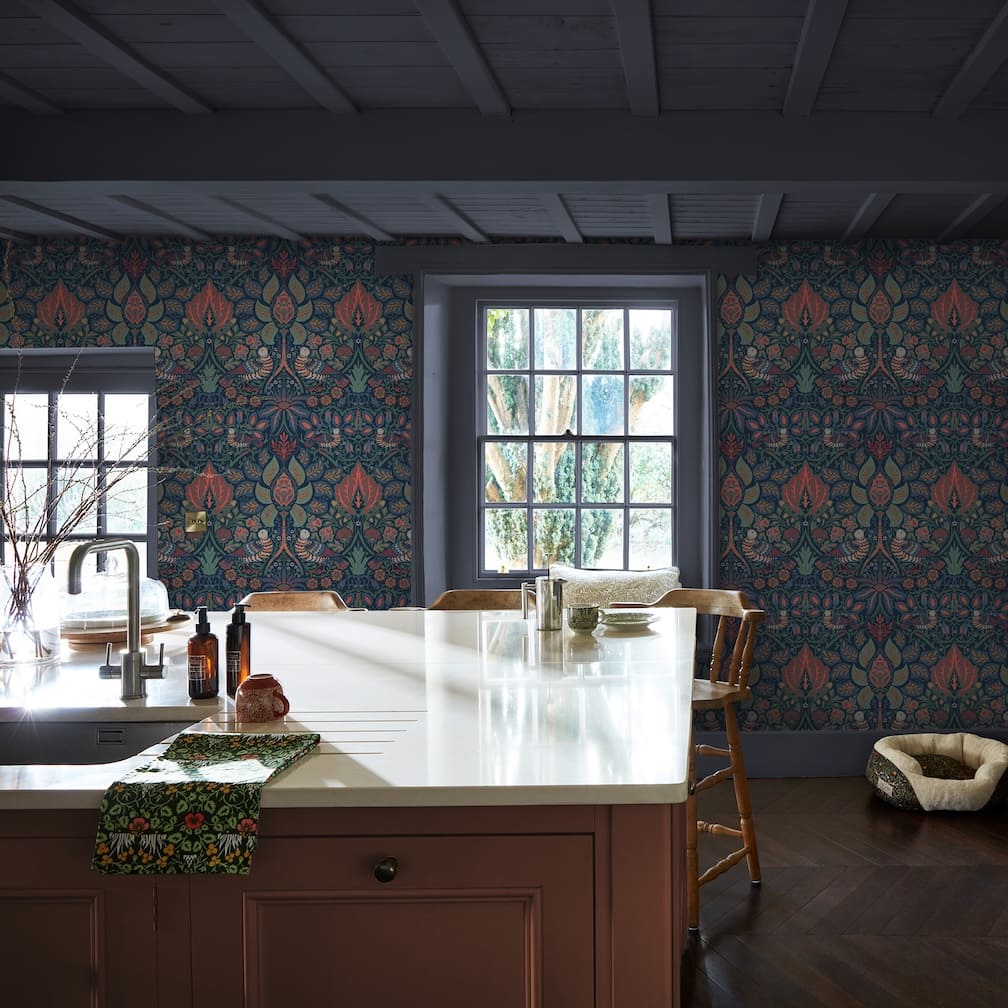 William Morris Dove & Rose Midsummer Wallpaper - 140477