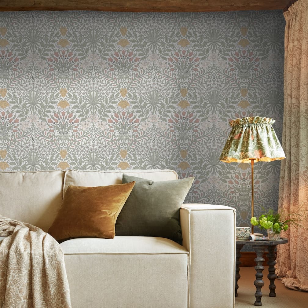 William Morris Garden Soft Sage Wallpaper - 140496