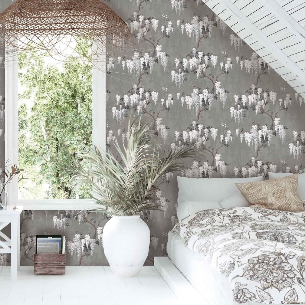 Woodchip & Magnolia Wisteria Wallpaper | Designer Florals – Decor Warehouse