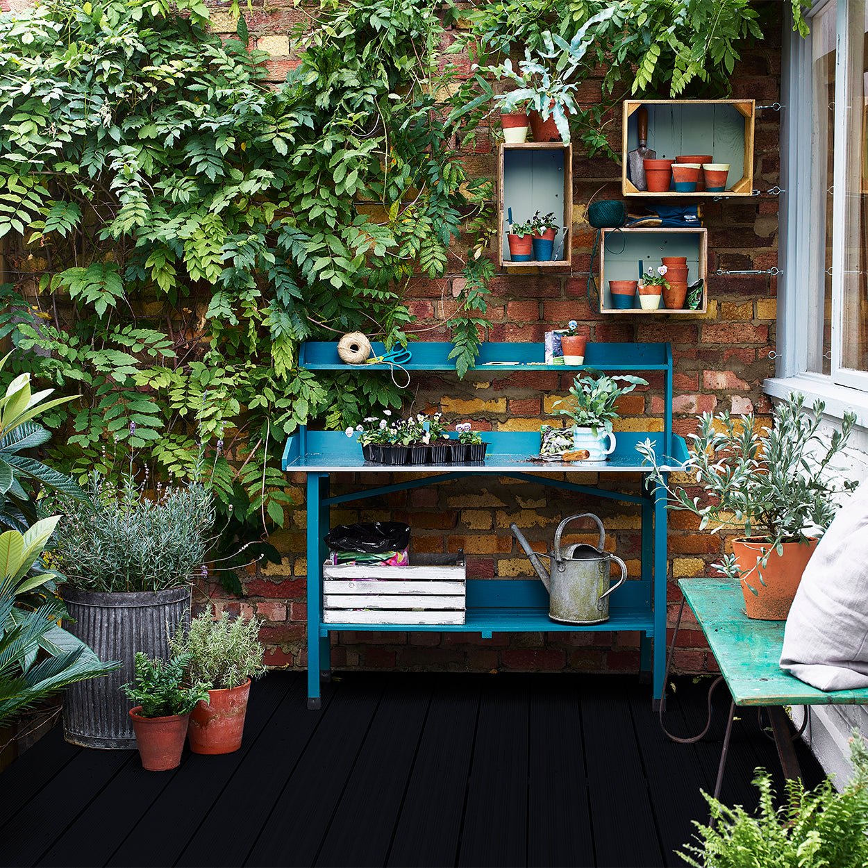 - Cuprinol Anti - Slip Decking Stain 2.5L - Black Ash - 5122405 - Decor Warehouse