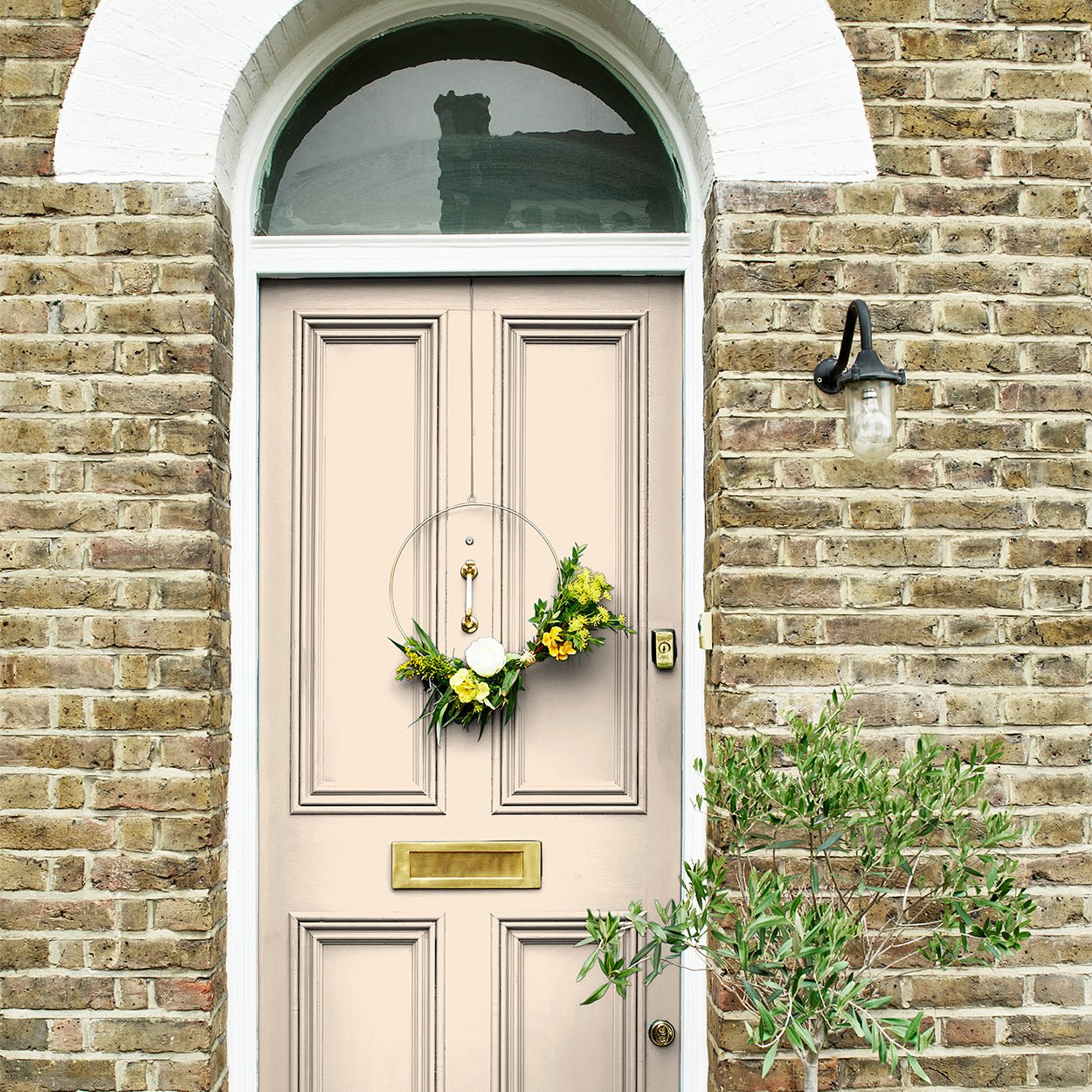 - Dulux High Gloss Wood & Metal - Magnolia Paint - 750ml - 5.01106E+12 - Decor Warehouse