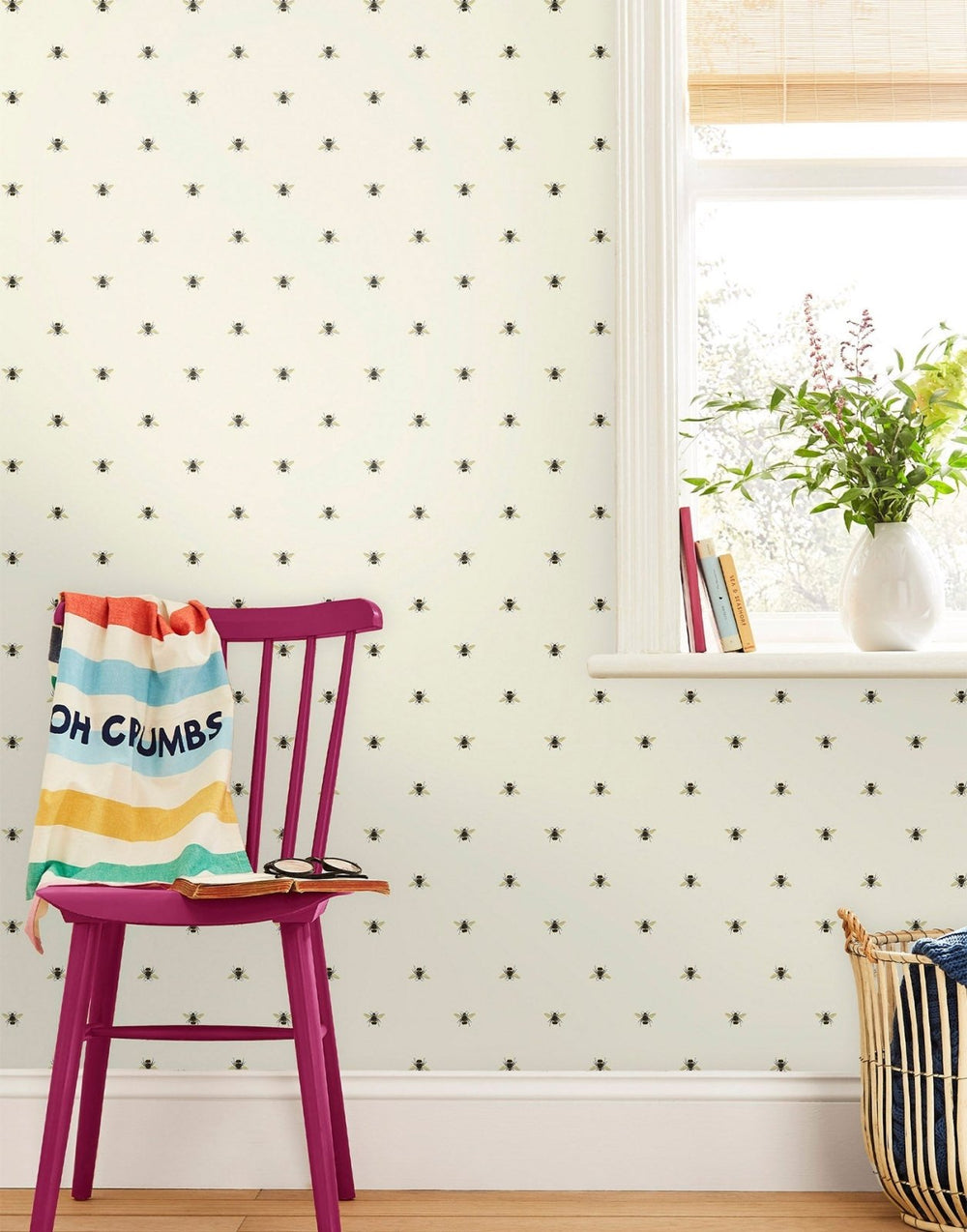  - Joules Botanical Bee Creme Wallpaper - 118544 - Decor Warehouse