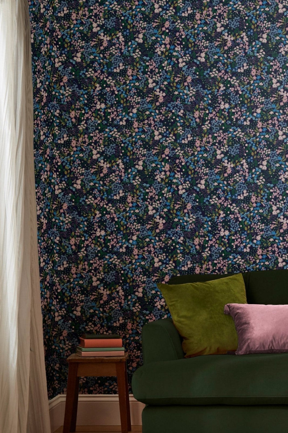 - Joules Gilmorton Ditsy Garden Greens wallpaper - 118570 - Decor Warehouse
